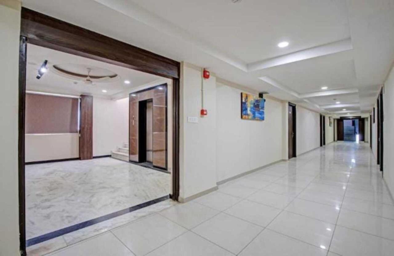 Alba Premier, Ahmedabad Hotel Exterior photo